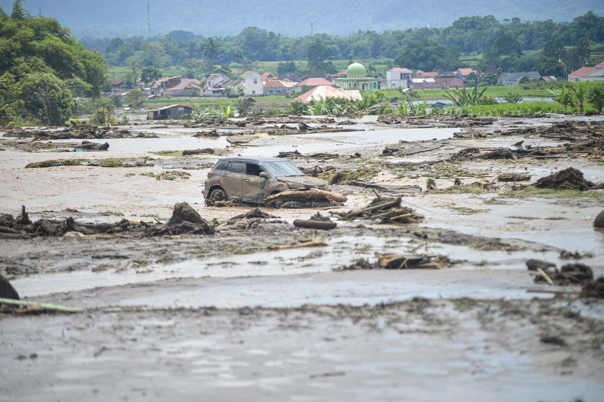 Tanpa Grand Design Pengendalian Banjir, Kota Padang Terus Tenggelam Saat Hujan
