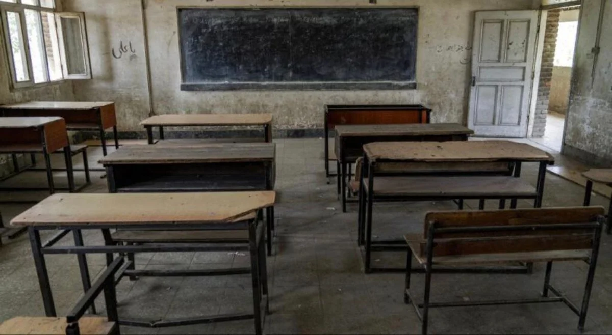 SISWA LIBUR, DAPUR TETAP MASAK—UANG NEGARA DIKIRIM KE PERUT SIAPA?