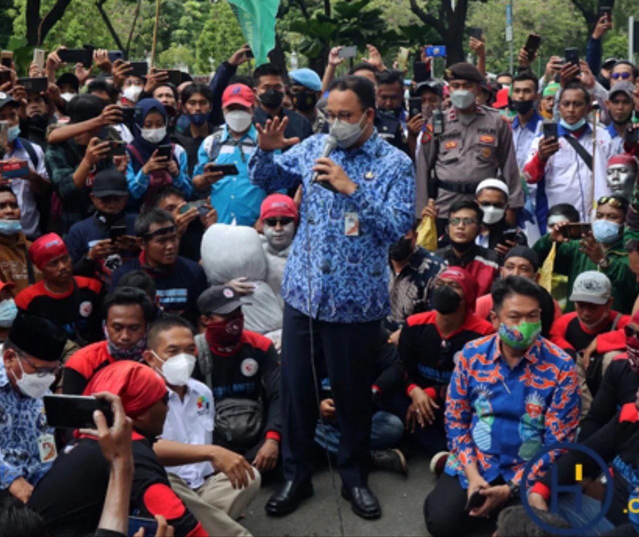 Pendukung Anies Cuma Ribut di Medsos, Diminta Bentuk Partai, Adu di Pemilu Menang Silahkan Jadi Nomor Satu