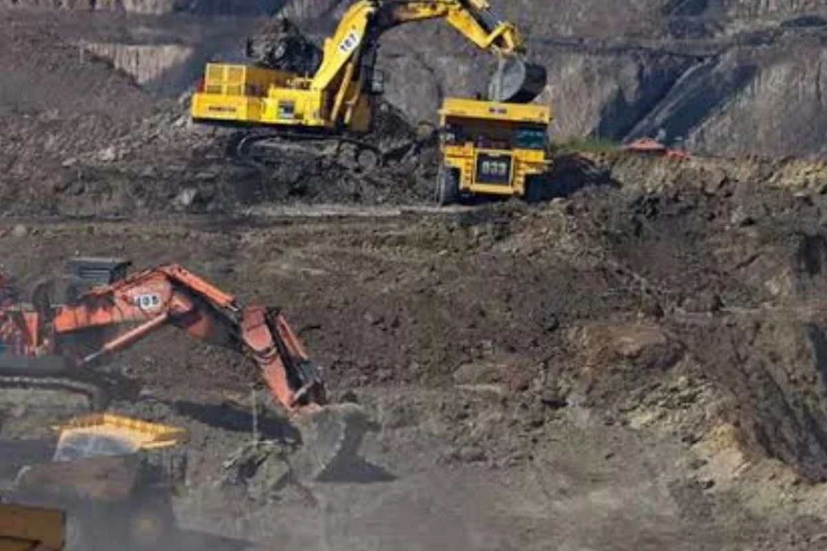 Sumbar Kaya Potensi, PAD Kecil Jadikan Kas Kering