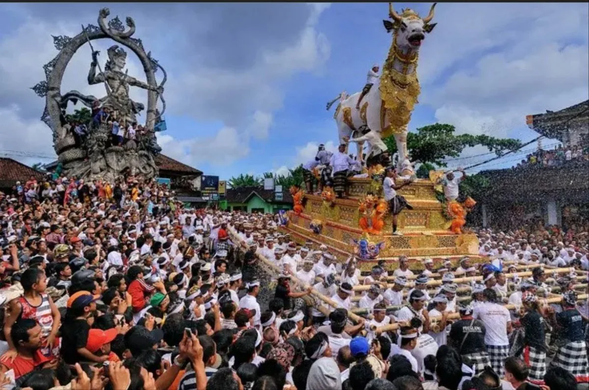 BALI AMAN KARENA HUKUM ADAT EFEKTIF JAGA KETERTIBAN