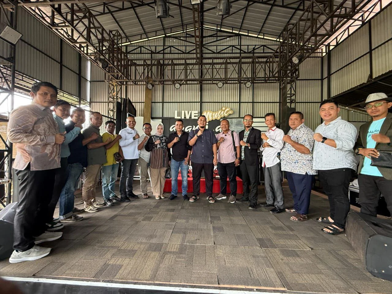 Dukungan Daerah Mengalir, Martry Gilang Rosadi Kian Mantap Maju sebagai Ketua DPC PERADI SAI Padang