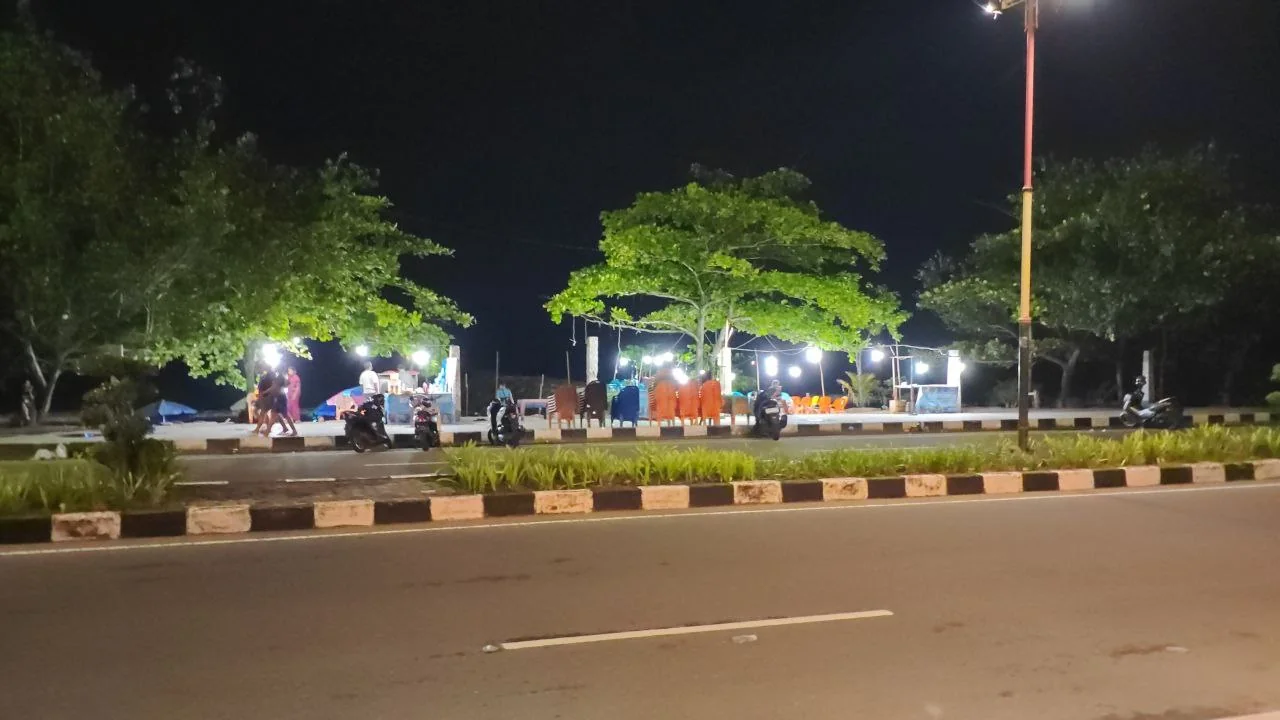 Pantai Purus Kian Sepi, Ikon Wisata Padang Kehilangan Daya Tarik